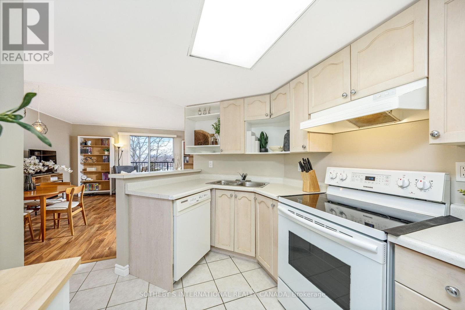 410 - 3499 Upper Middle Road, Burlington, Ontario L7M 4M7 - Photo 7 - W12902514