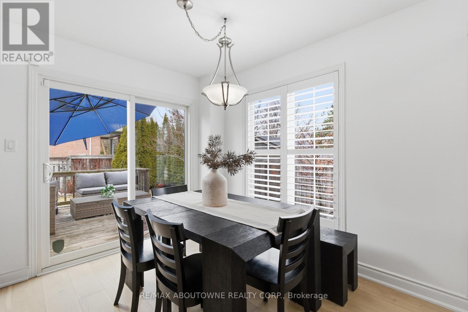 5655 Adele Road, Burlington, Ontario  L7L 6X2 - Photo 12 - W12902604