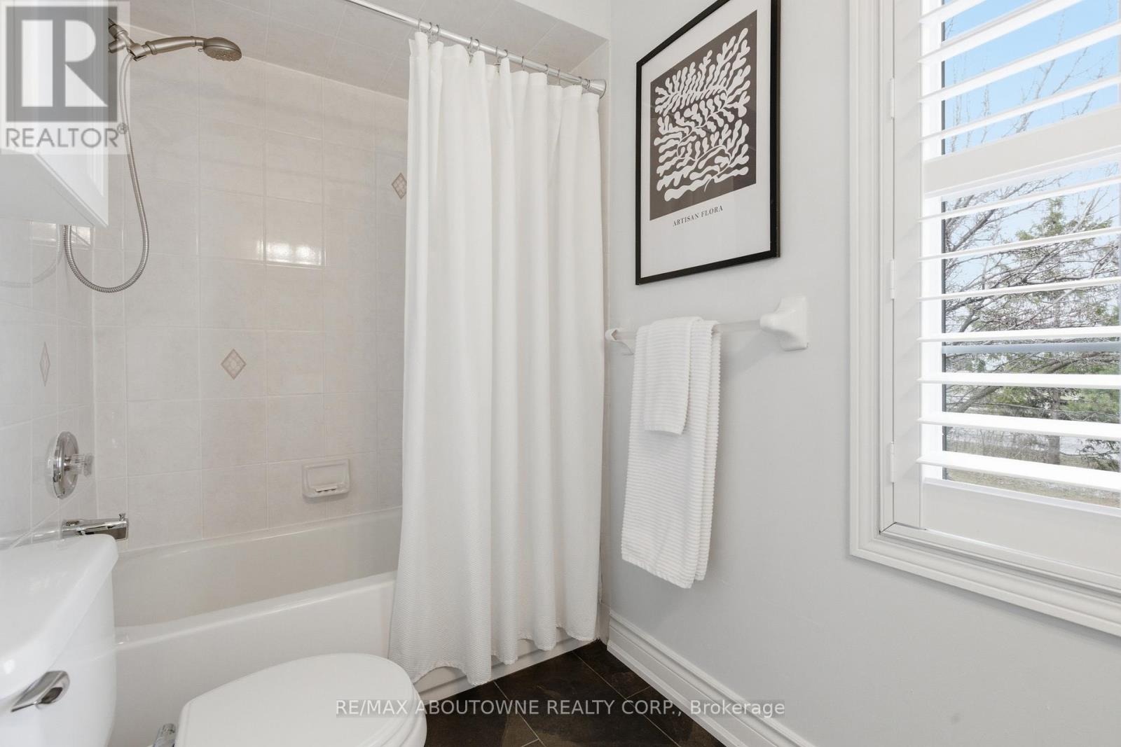 5655 Adele Road, Burlington, Ontario  L7L 6X2 - Photo 33 - W12902604