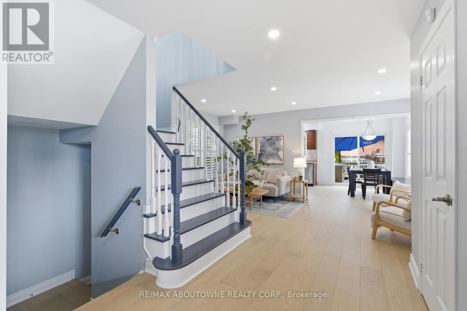 5655 Adele Road, Burlington, Ontario  L7L 6X2 - Photo 7 - W12902604