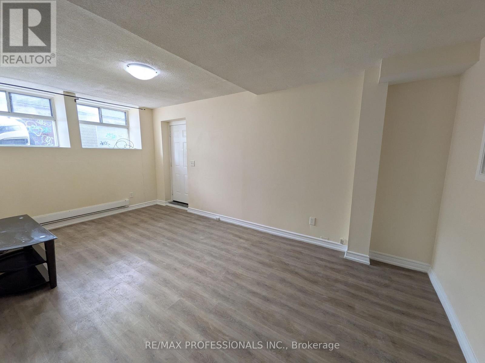 Lower 6 - 53 Maria Street, Toronto, Ontario  M6P 1W1 - Photo 5 - W12902622