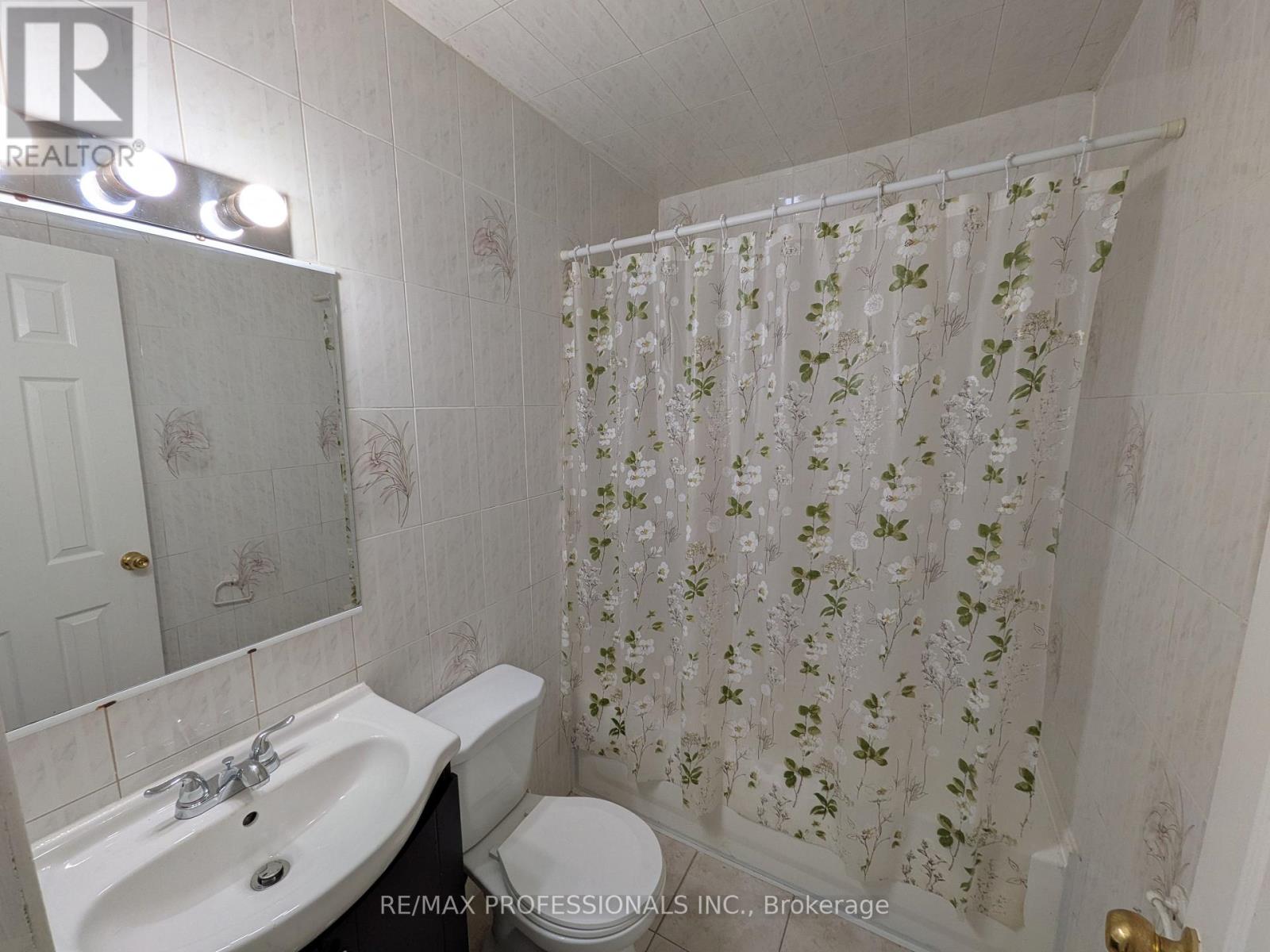 Lower 6 - 53 Maria Street, Toronto, Ontario  M6P 1W1 - Photo 7 - W12902622