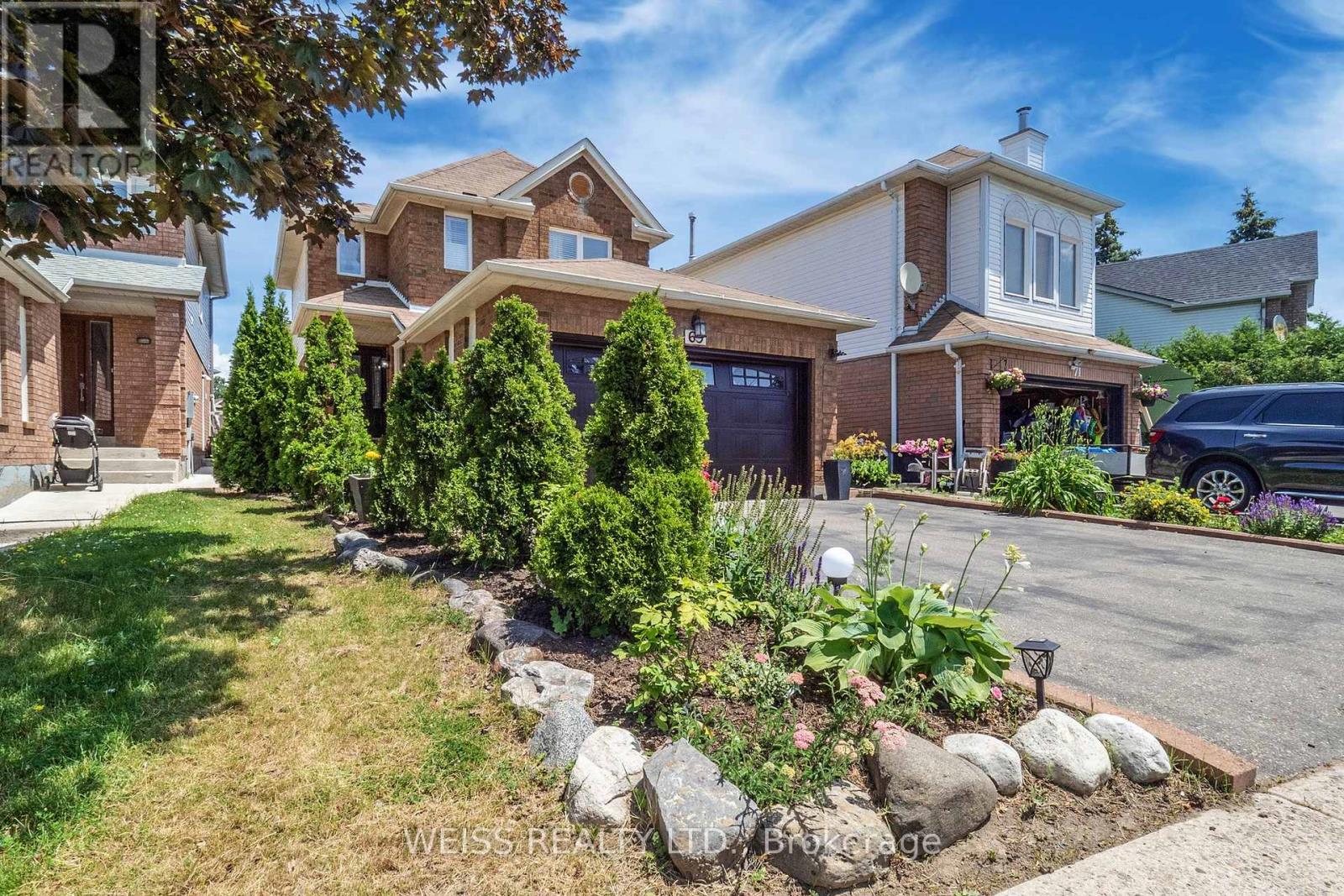 69 Wooliston Crescent, Brampton, Ontario  L6Y 4J4 - Photo 2 - W12902624