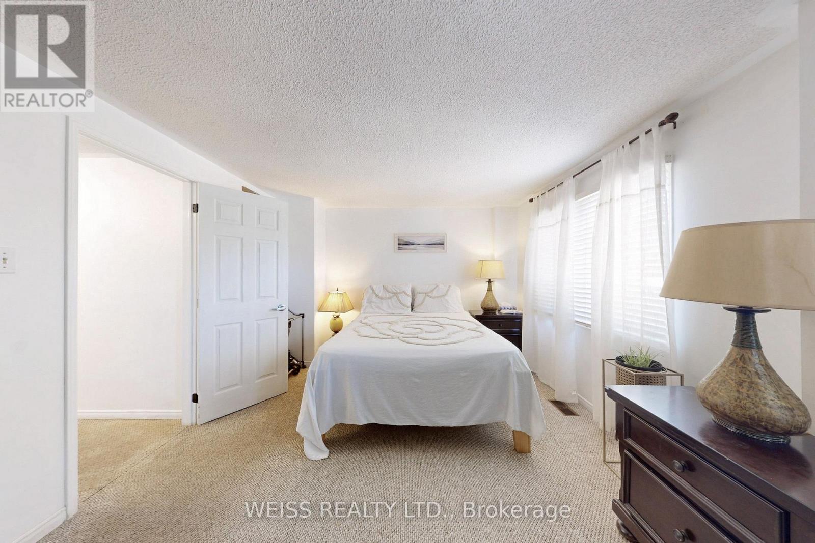 69 Wooliston Crescent, Brampton, Ontario  L6Y 4J4 - Photo 24 - W12902624