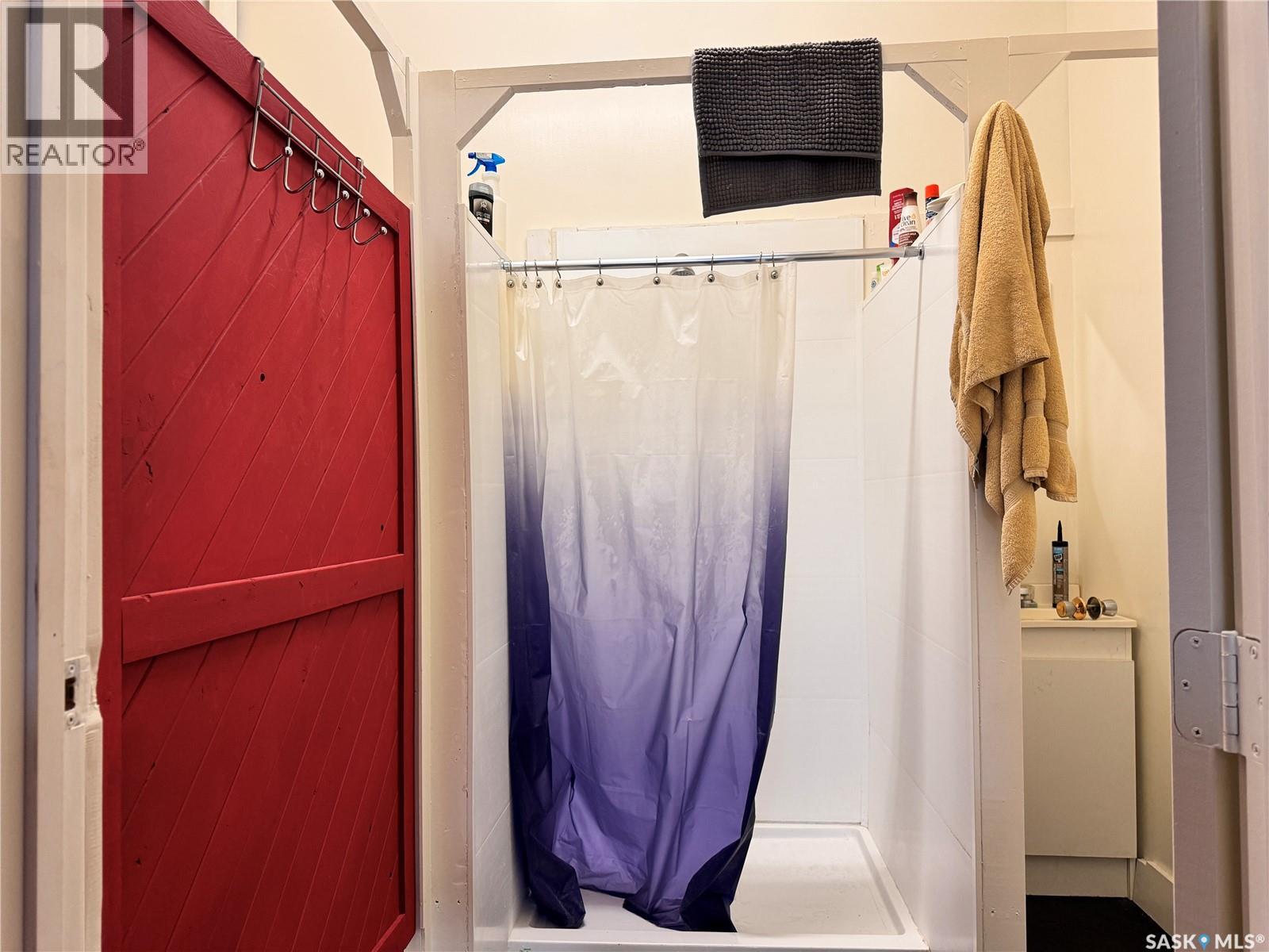 205-207 Main Street, Lintlaw, Saskatchewan  S0A 2H0 - Photo 4 - SK016026