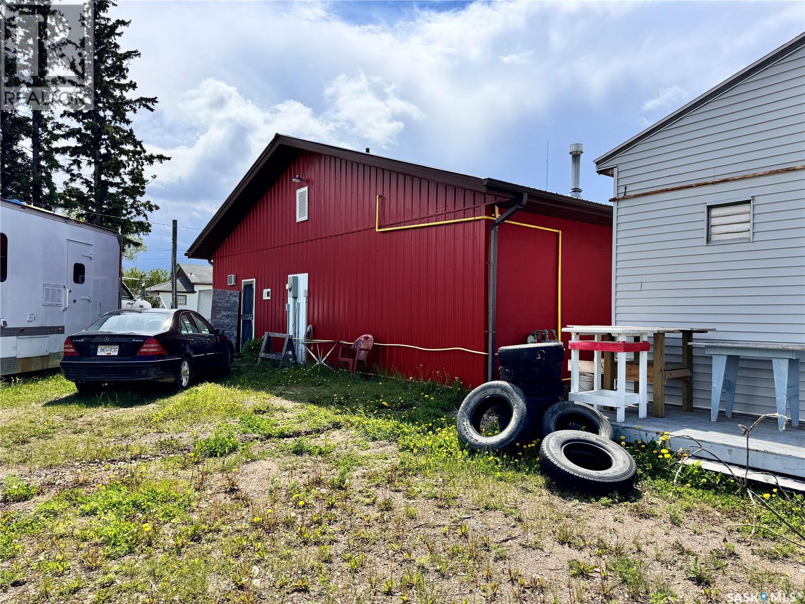 205-207 Main Street, Lintlaw, Saskatchewan  S0A 2H0 - Photo 14 - SK016026