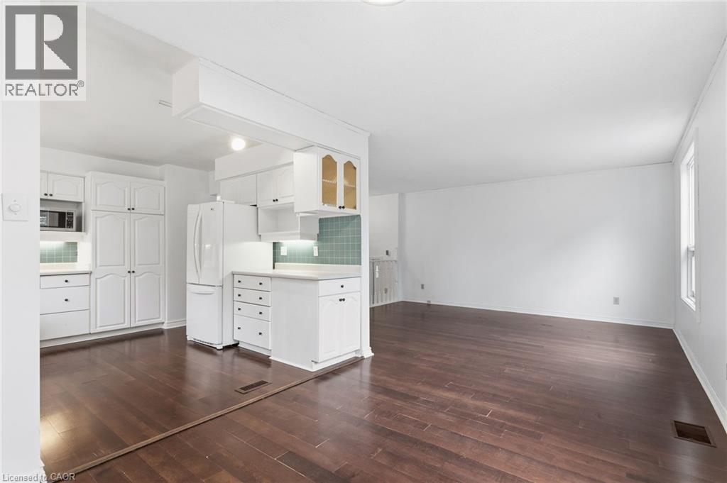 26 October Place, Brantford, Ontario  N3R 7B4 - Photo 4 - 40813612