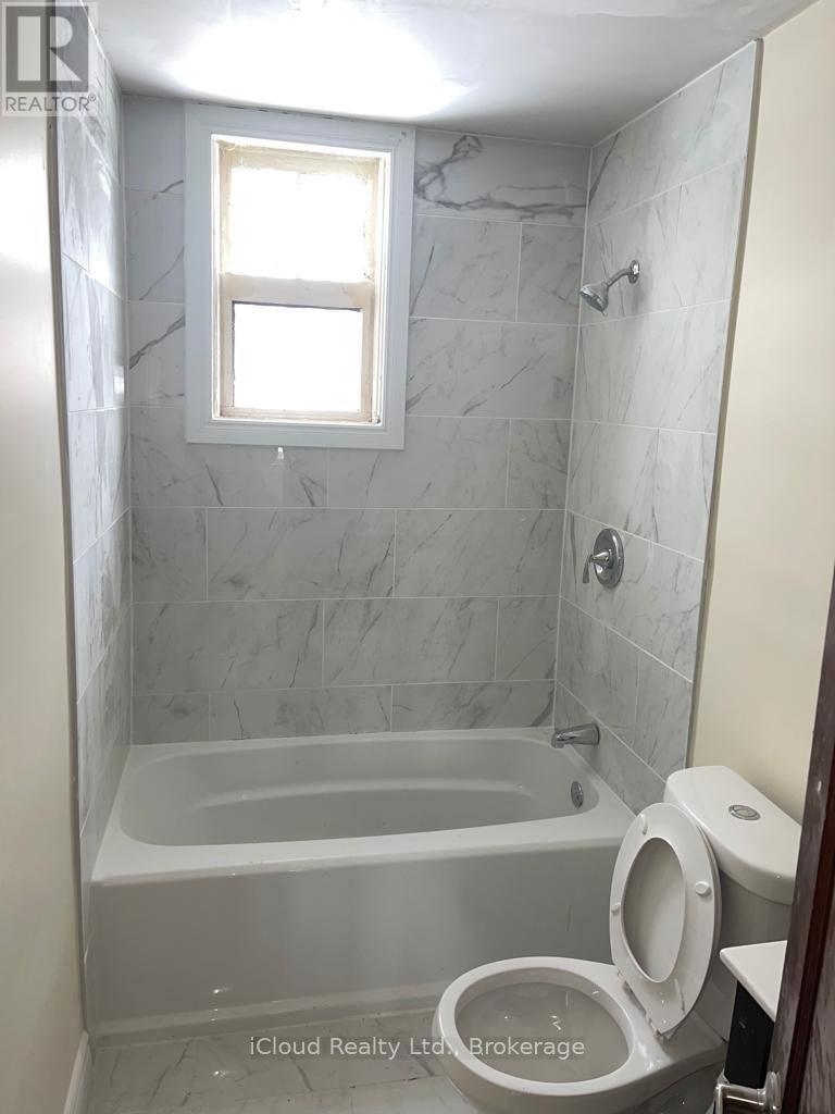 114-116 Mcgill Street, Quinte West, Ontario  K8V 3K1 - Photo 6 - X12902522