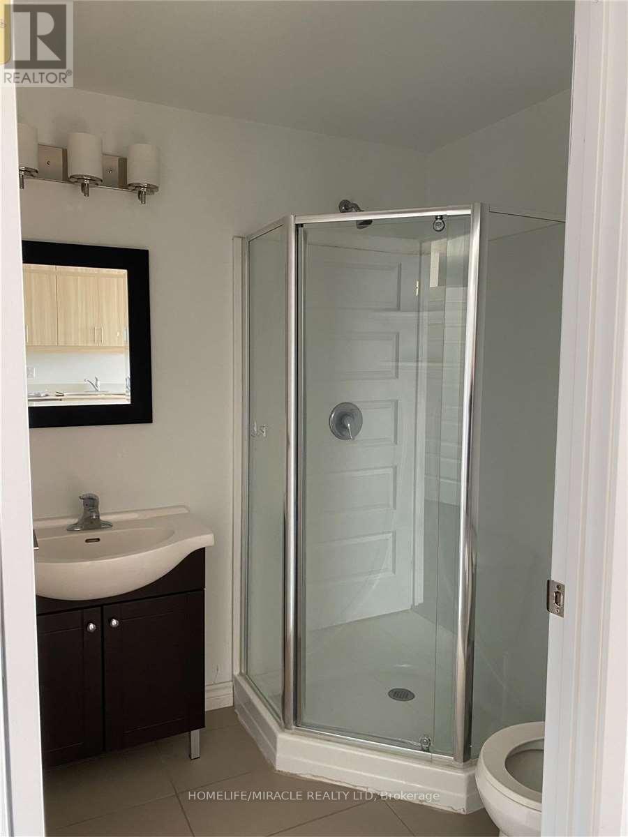 1202 - 158 King Street N, Waterloo, Ontario  N2J 0E5 - Photo 11 - X12902552