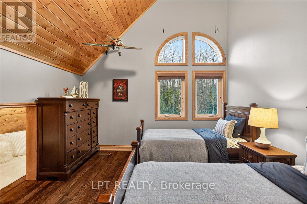 192 Sunset Boulevard, Blue Mountains, Ontario  N0H 2P0 - Photo 42 - X12902614