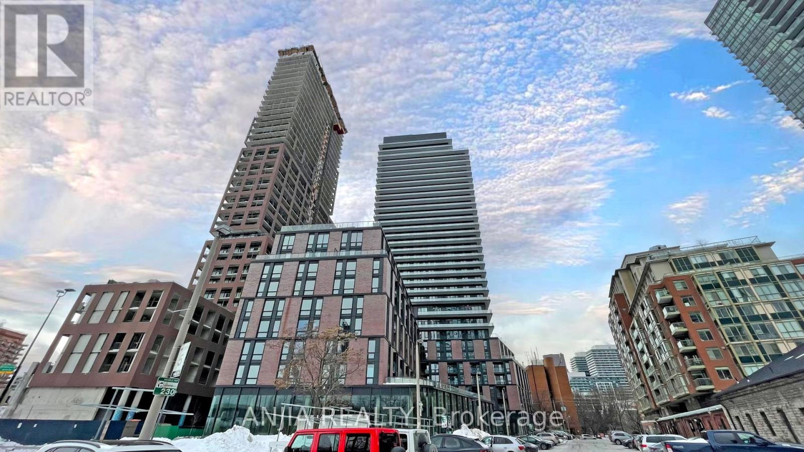 1812 - 35 PARLIAMENT STREET, Toronto, Ontario