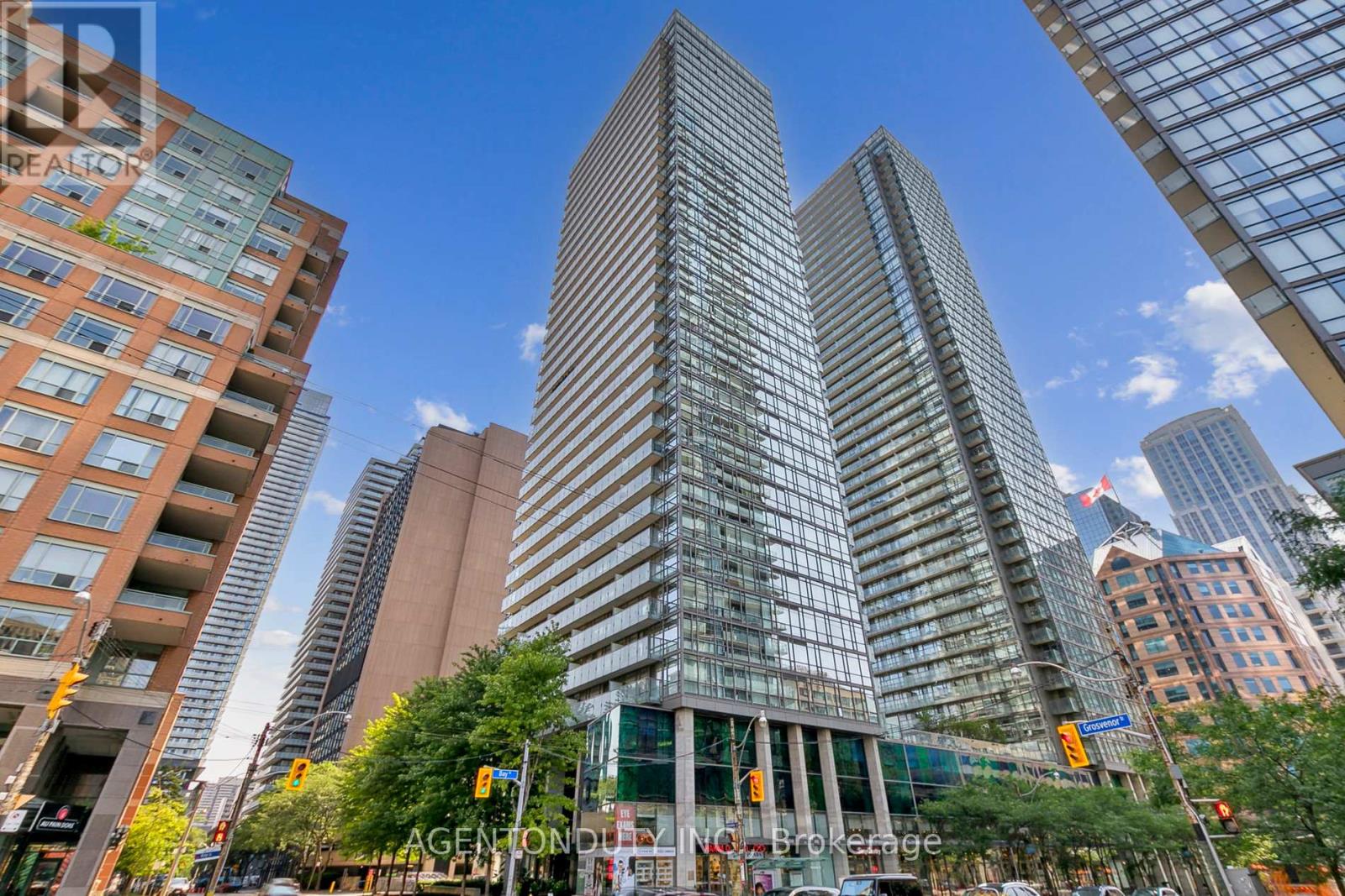 2507 - 37 GROSVENOR STREET, Toronto, Ontario