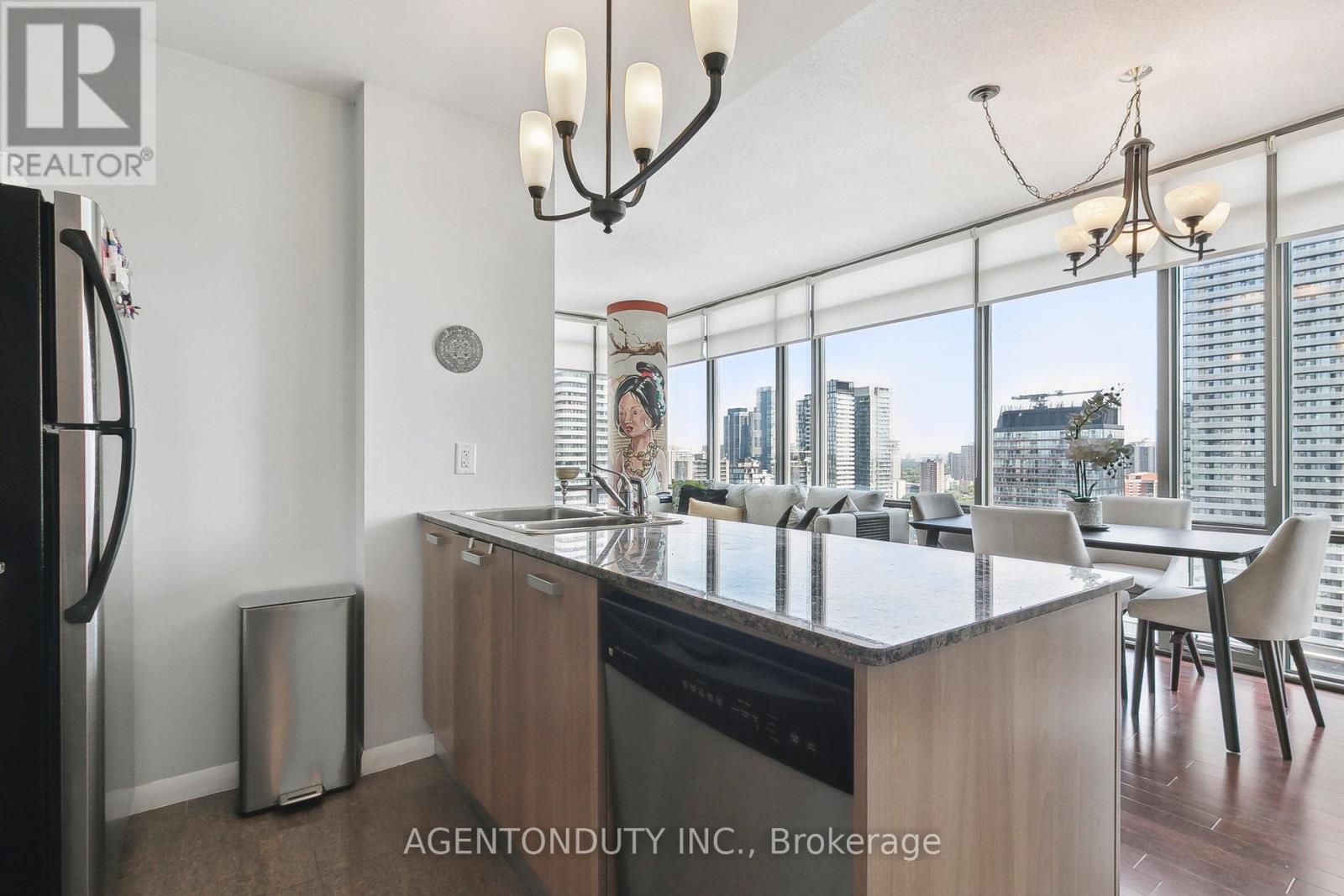 2507 - 37 Grosvenor Street, Toronto, Ontario  M4Y 3G5 - Photo 13 - C12901656