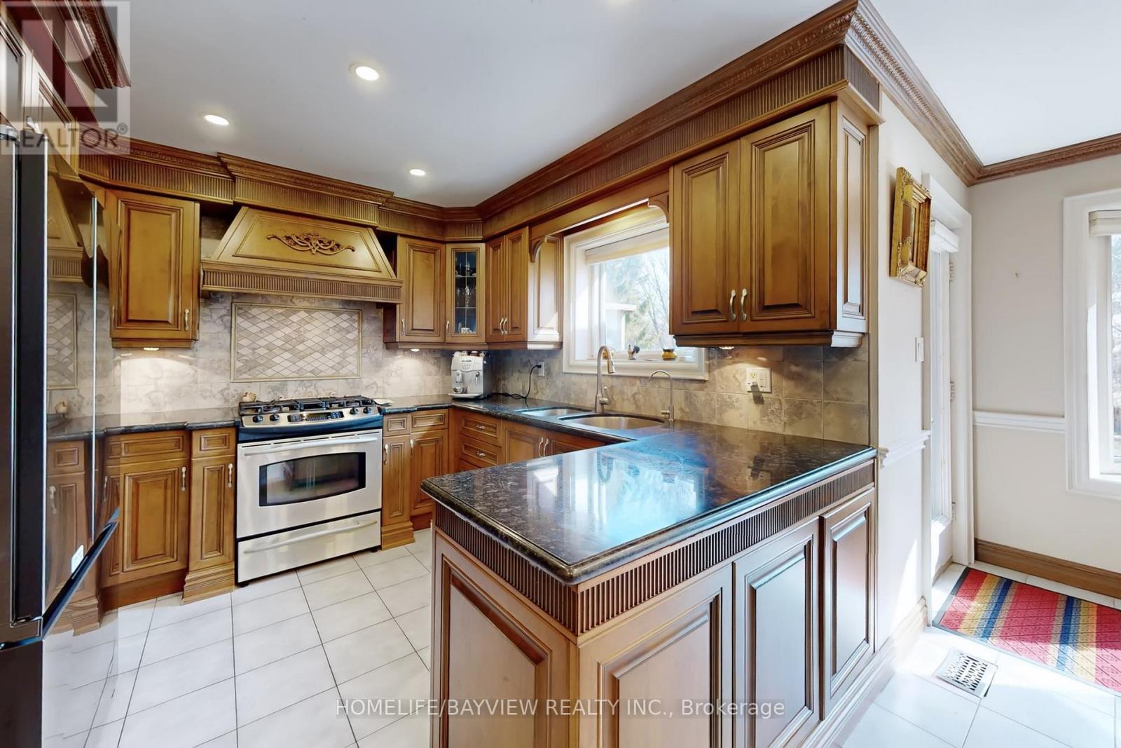 70 Russell Snider Drive, King, Ontario  L0G 1N0 - Photo 13 - N12900260