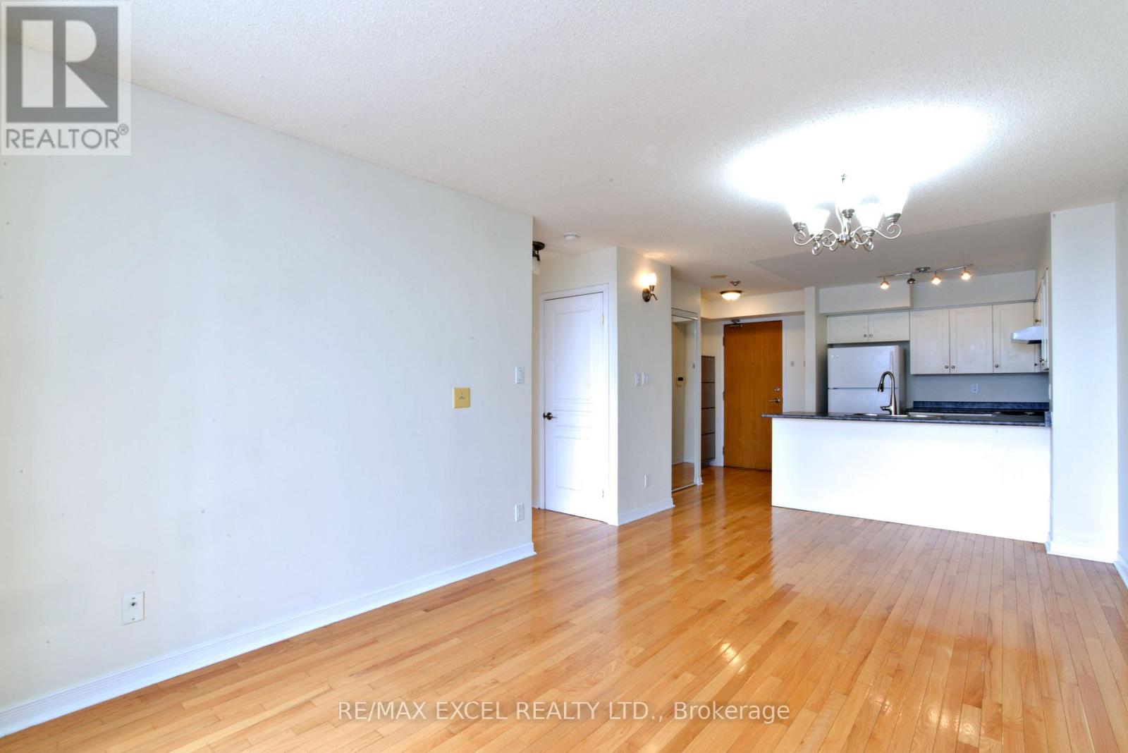 410 - 19 Northern Heights Drive, Richmond Hill (Langstaff), Ontario  L4S 4B4 - Photo 8 - N12901672