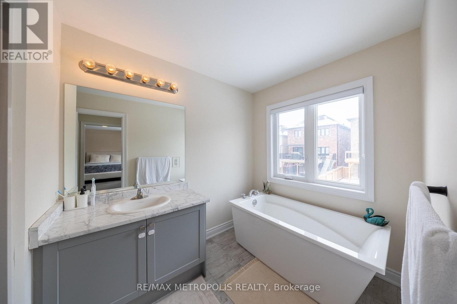 91 Kennedy Boulevard, New Tecumseth, Ontario  L9R 0T3 - Photo 26 - N12901674