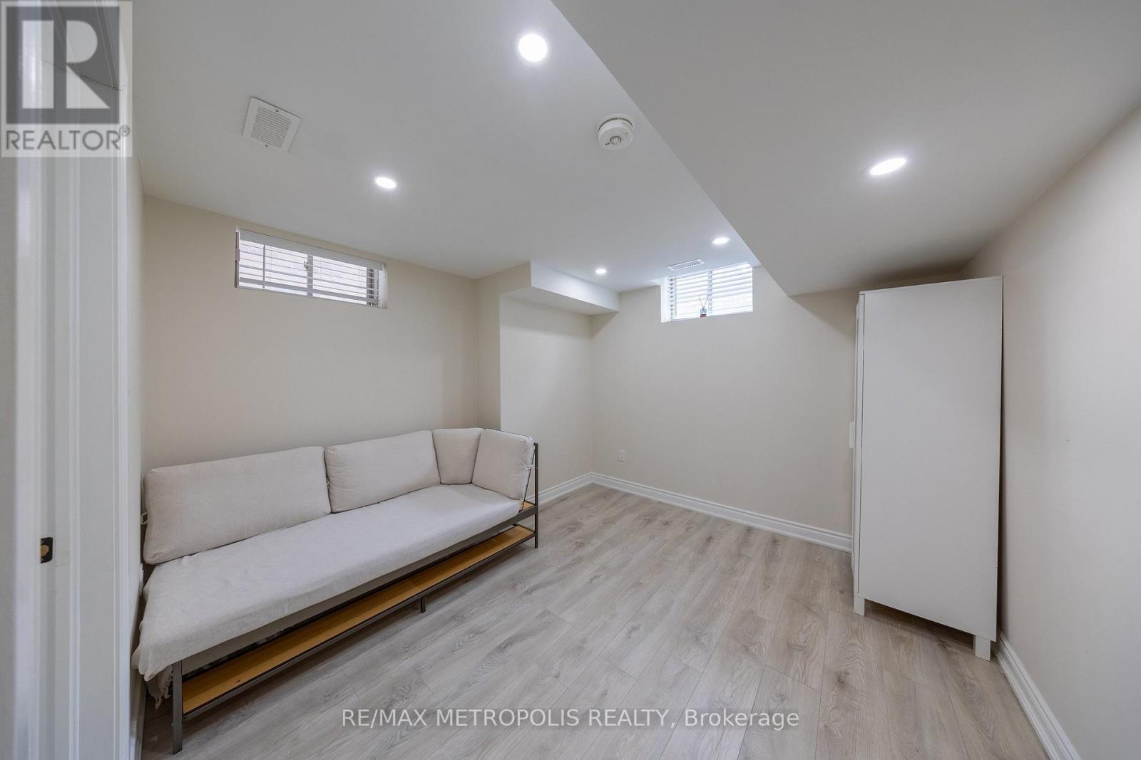 91 Kennedy Boulevard, New Tecumseth, Ontario  L9R 0T3 - Photo 34 - N12901674