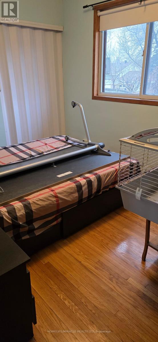 Main - 3172 Weston Road, Toronto, Ontario  M9M 2T6 - Photo 7 - W12901660