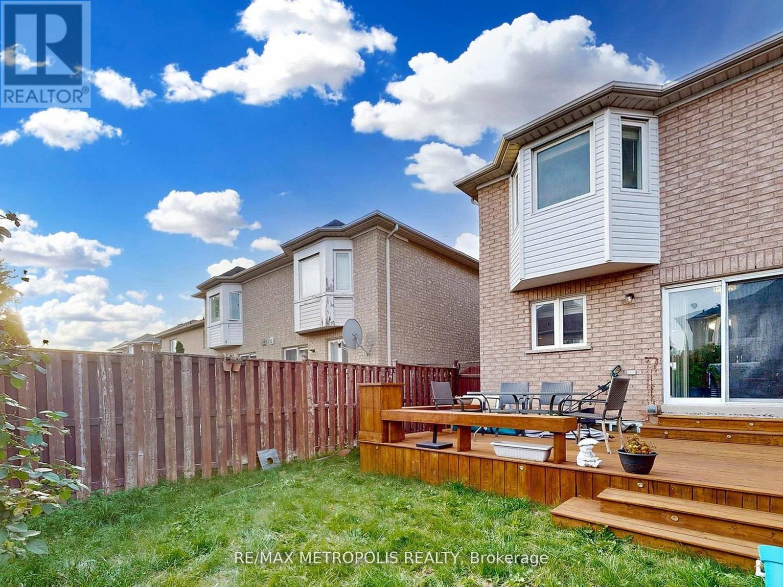 Main - 922 Tambourine Terrace, Mississauga, Ontario  L5W 1S4 - Photo 29 - W12901678