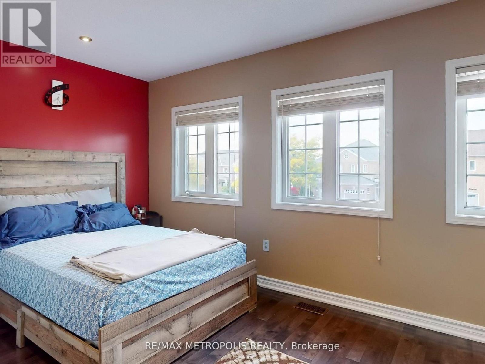 Main - 922 Tambourine Terrace, Mississauga, Ontario  L5W 1S4 - Photo 22 - W12901678