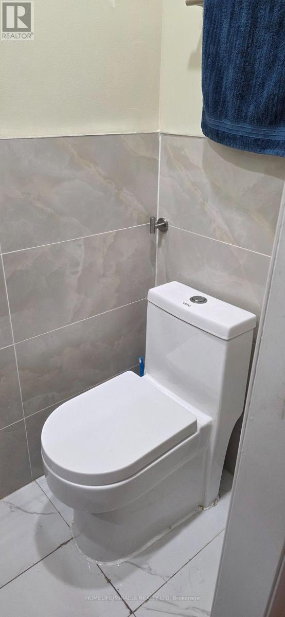 Main - 3172 Weston Road, Toronto, Ontario  M9M 2T6 - Photo 14 - W12901660