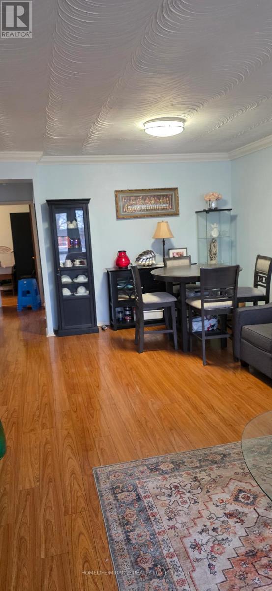 Main - 3172 Weston Road, Toronto, Ontario  M9M 2T6 - Photo 4 - W12901660