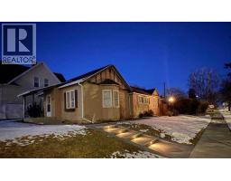 1407 4 Avenue S, Lethbridge, Alberta