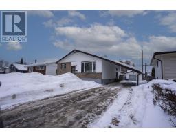 211 Clarkson ST S, Thunder Bay, Ontario