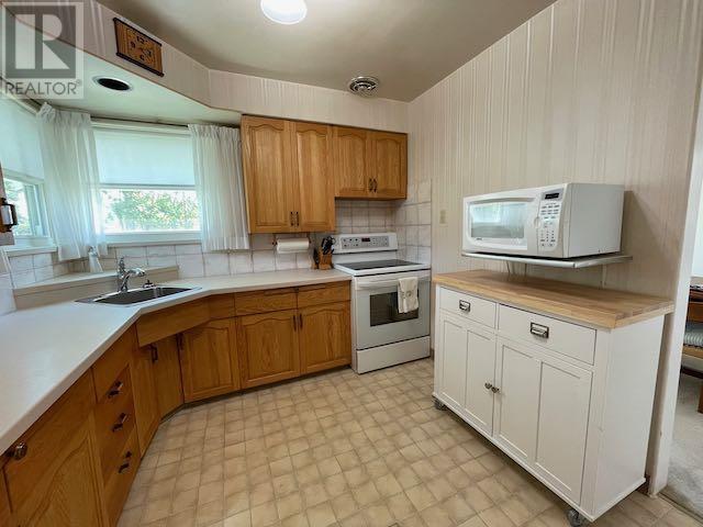 99 Orvis St, Dryden, Ontario  P8N 1P8 - Photo 3 - TB2600399