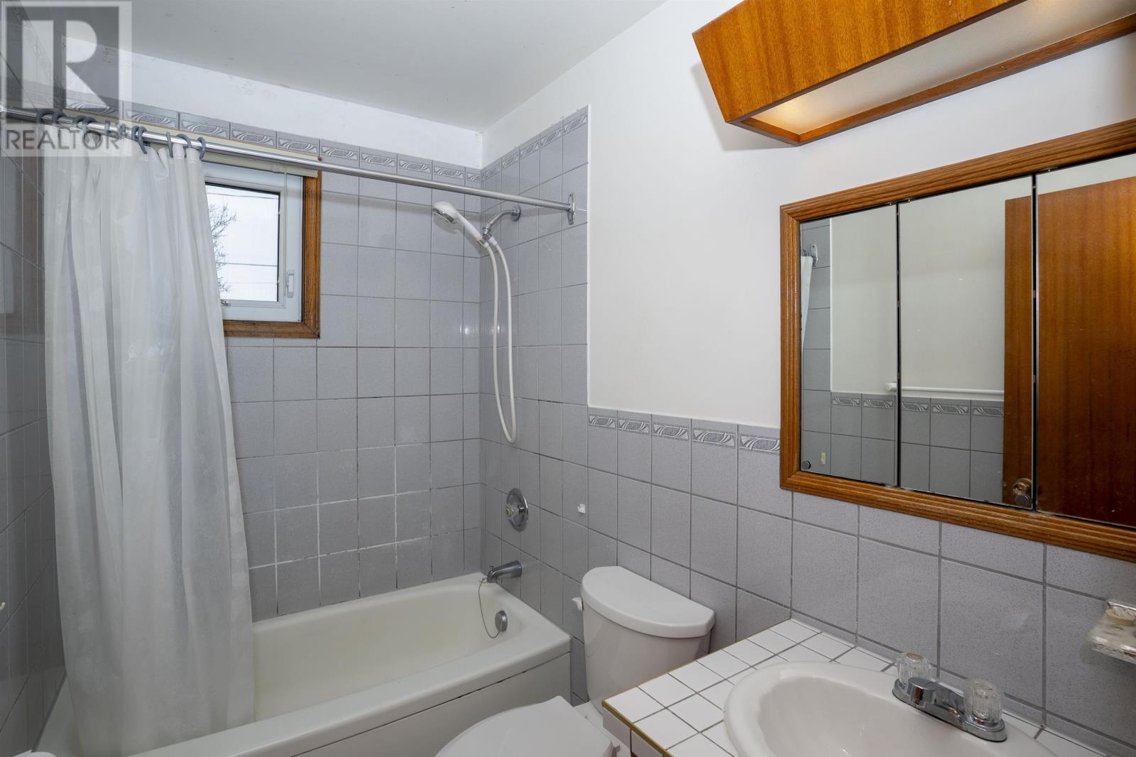 211 Clarkson St S, Thunder Bay, Ontario  P7B 4X1 - Photo 8 - TB2600371