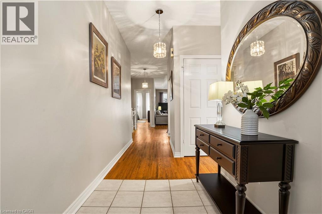 89 Muskoka Drive, Glanbrook, Ontario  L0R 1W0 - Photo 2 - 40813011