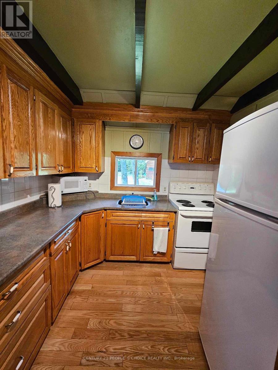 123 Waterview Lane, Assiginack, Ontario  P0P 1N0 - Photo 11 - X12445278