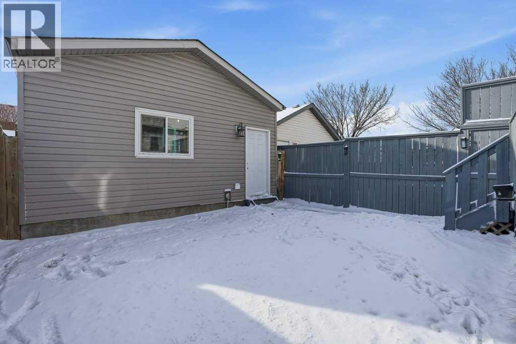 505 Mckenzie Towne Drive SE, Calgary, Alberta  T2Z 0L8 - Photo 32 - A2292277