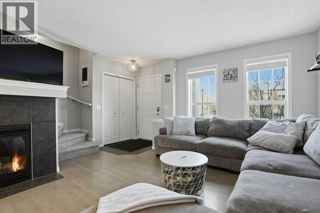 505 Mckenzie Towne Drive SE, Calgary, Alberta  T2Z 0L8 - Photo 6 - A2292277