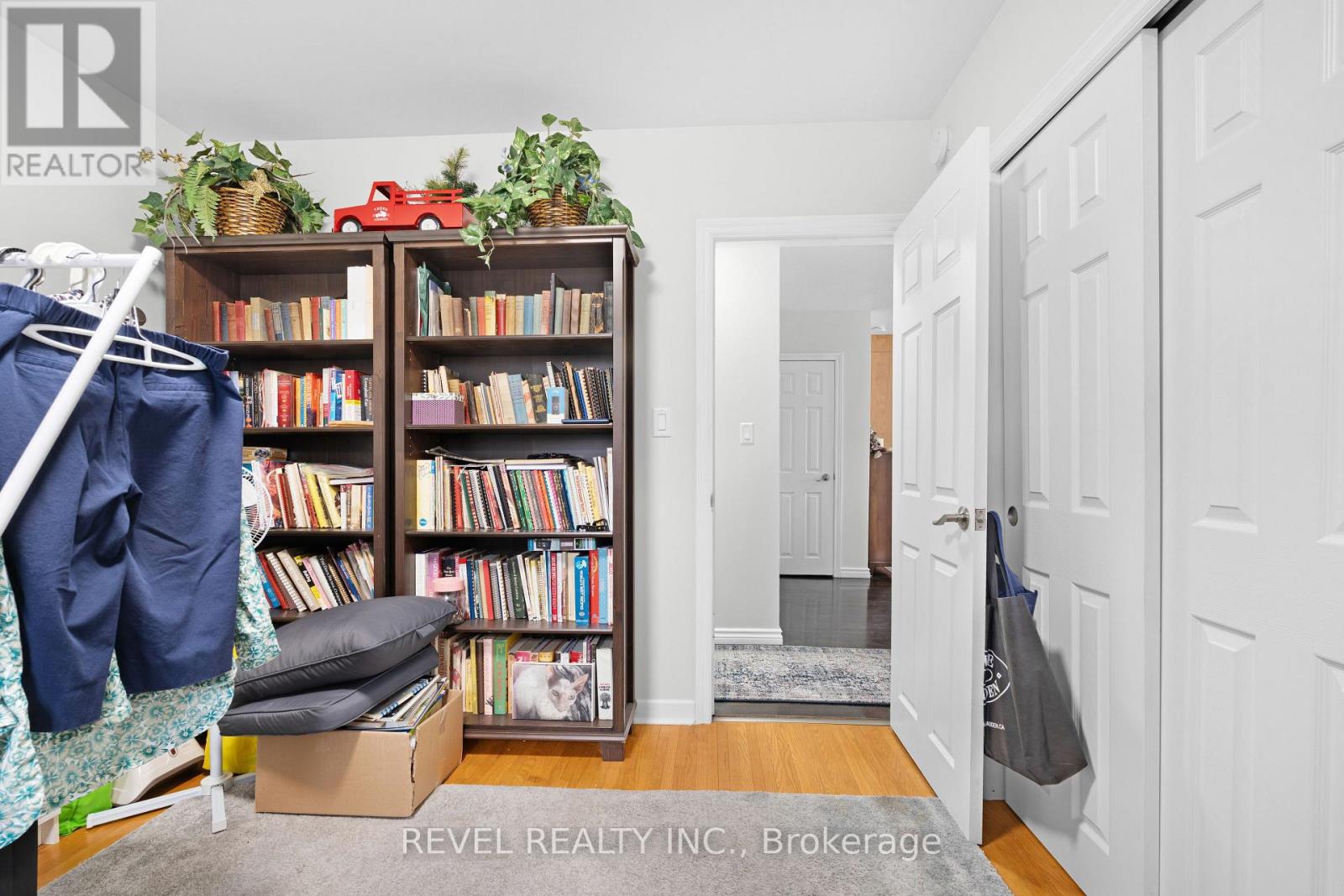 26 Wiltshire Drive, Brantford, Ontario N3R 5A9 - Photo 18 - X12901642