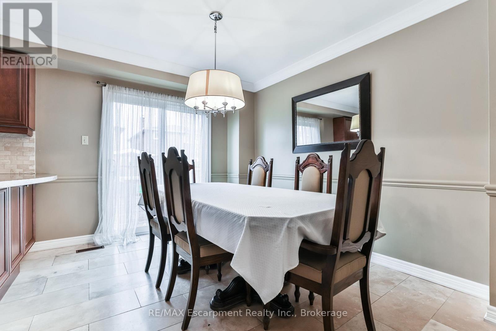 90 Waterfall Road, Vaughan, Ontario  L4L 5B2 - Photo 11 - N12902890