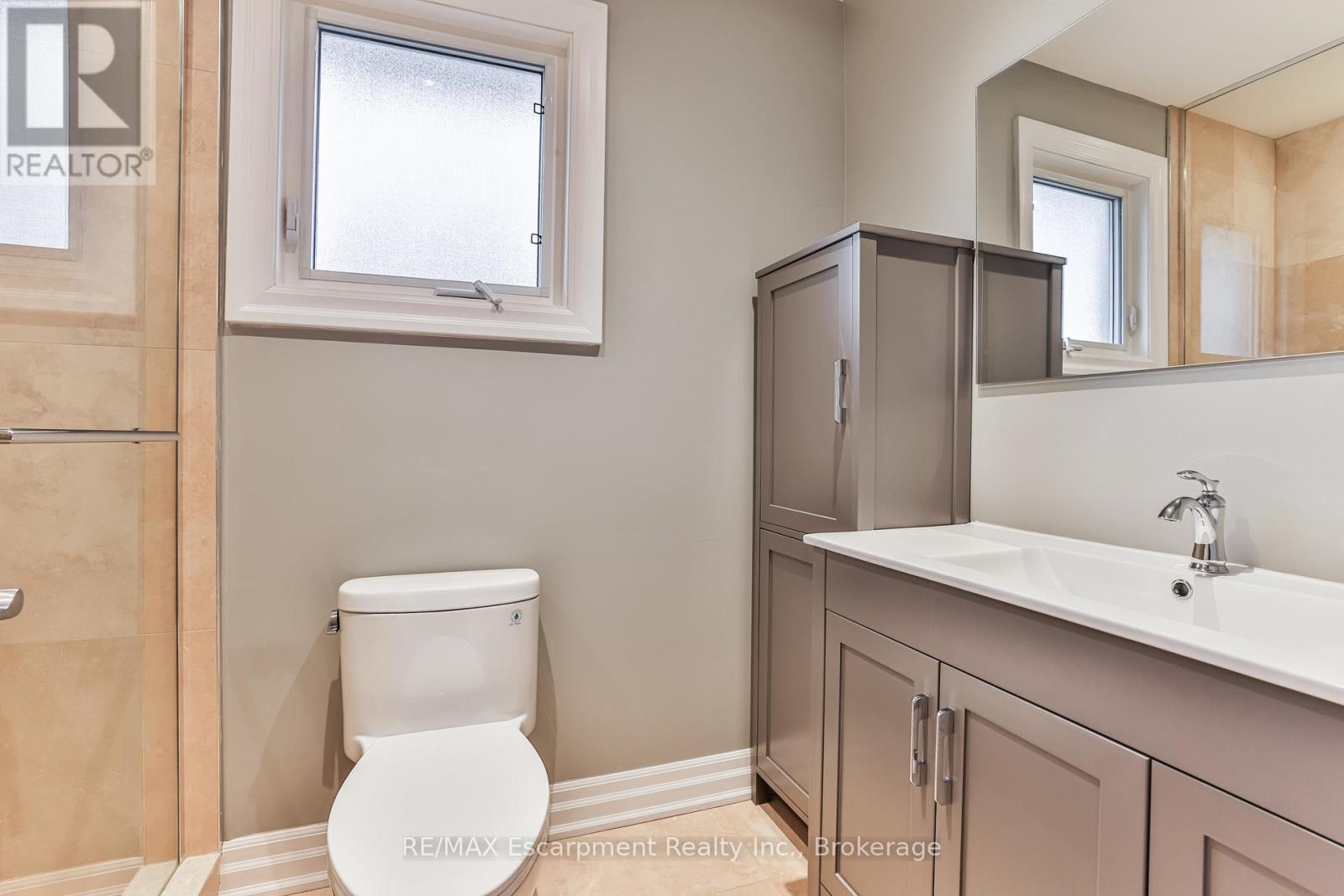 90 Waterfall Road, Vaughan, Ontario  L4L 5B2 - Photo 21 - N12902890