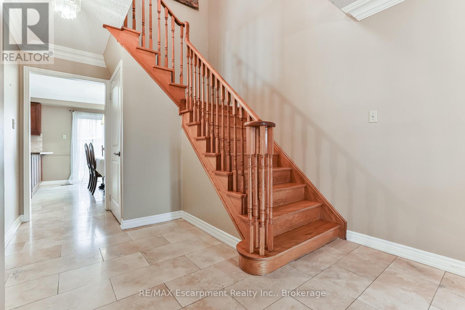 90 Waterfall Road, Vaughan, Ontario  L4L 5B2 - Photo 4 - N12902890