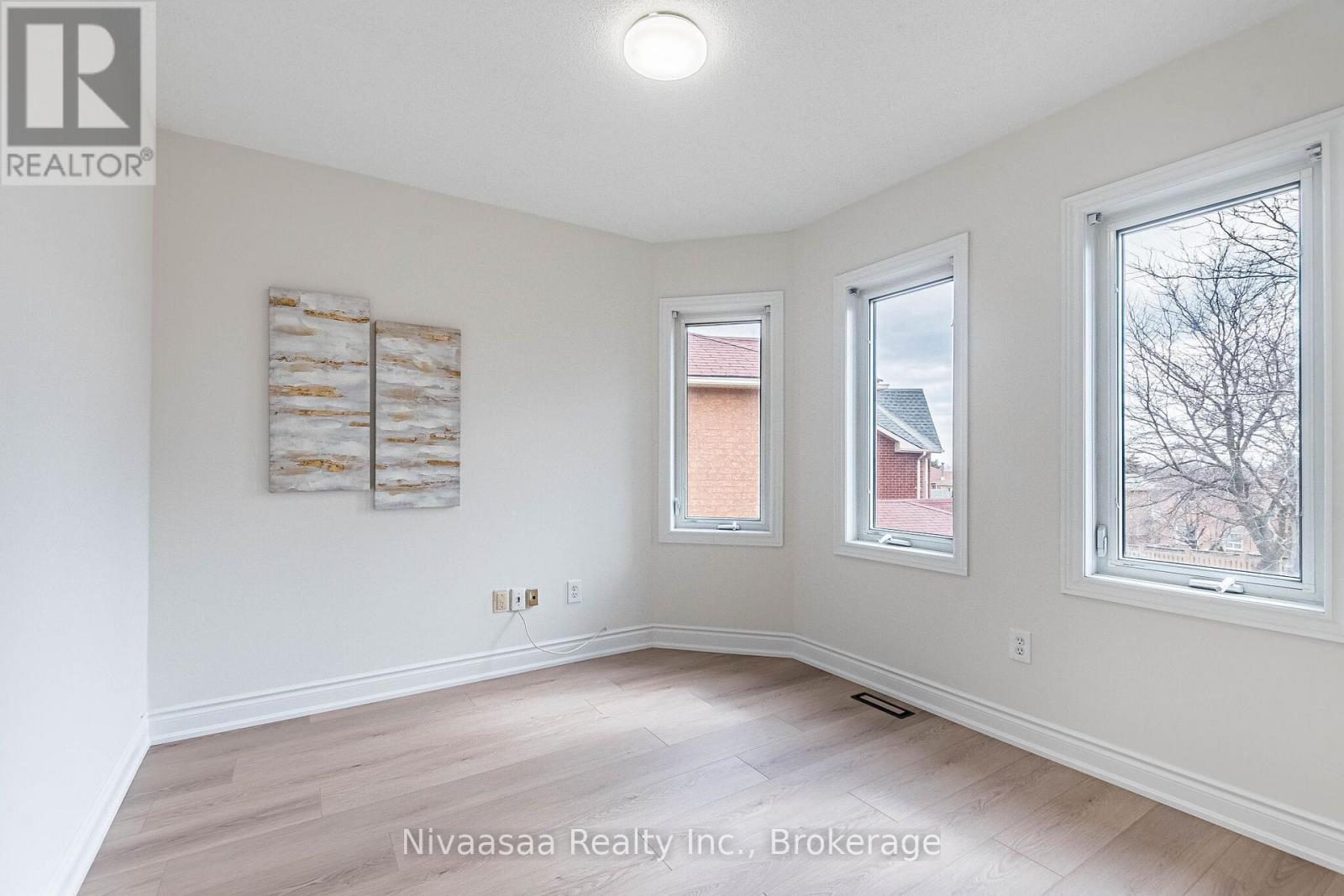 33 Pantages Court, Brampton, Ontario  L6S 5B7 - Photo 23 - W12902730