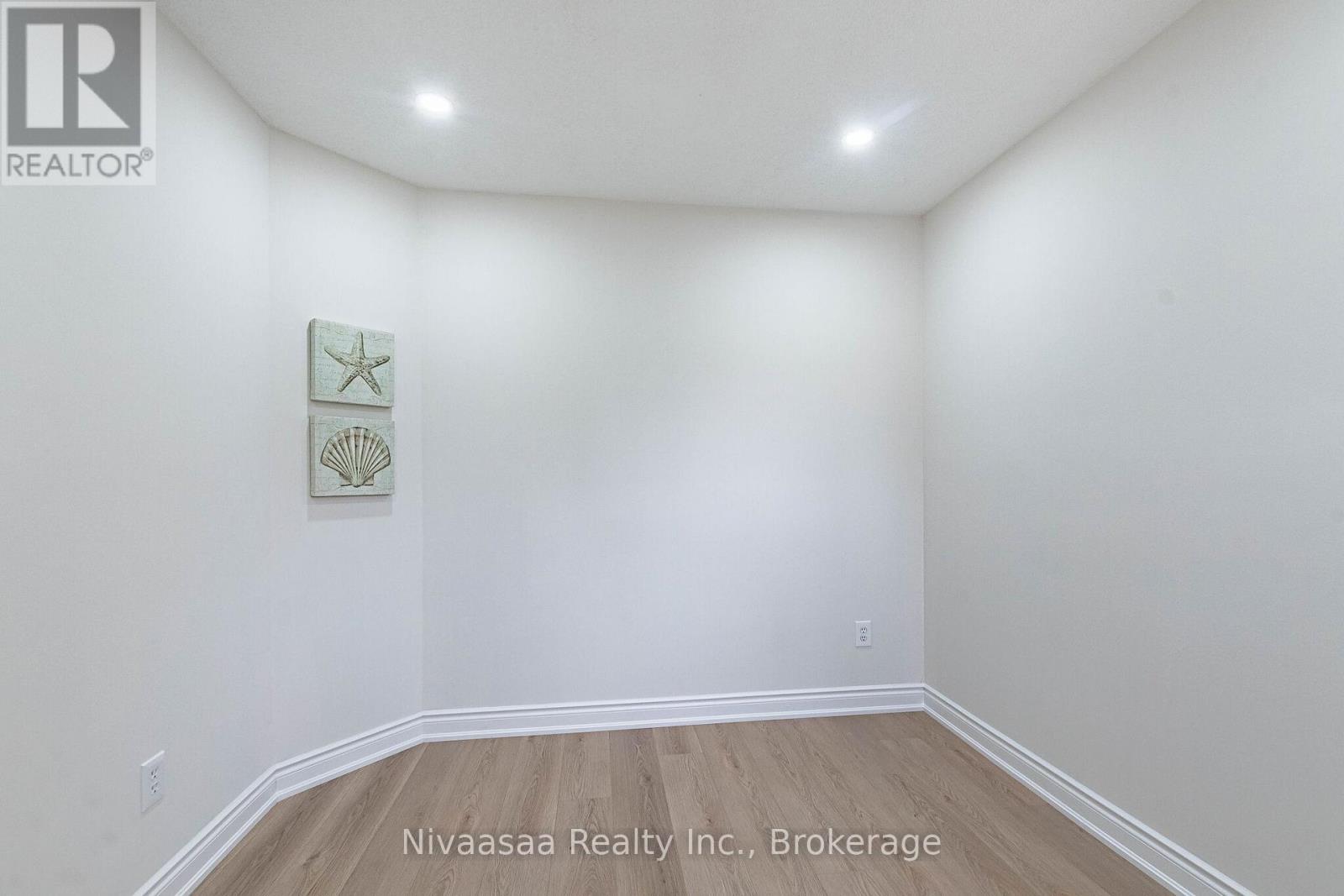 33 Pantages Court, Brampton, Ontario  L6S 5B7 - Photo 31 - W12902730