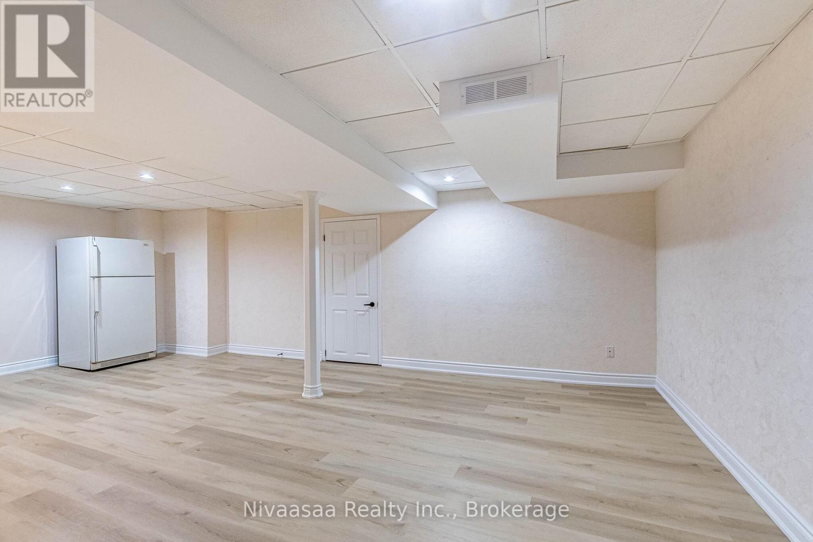 33 Pantages Court, Brampton, Ontario  L6S 5B7 - Photo 40 - W12902730