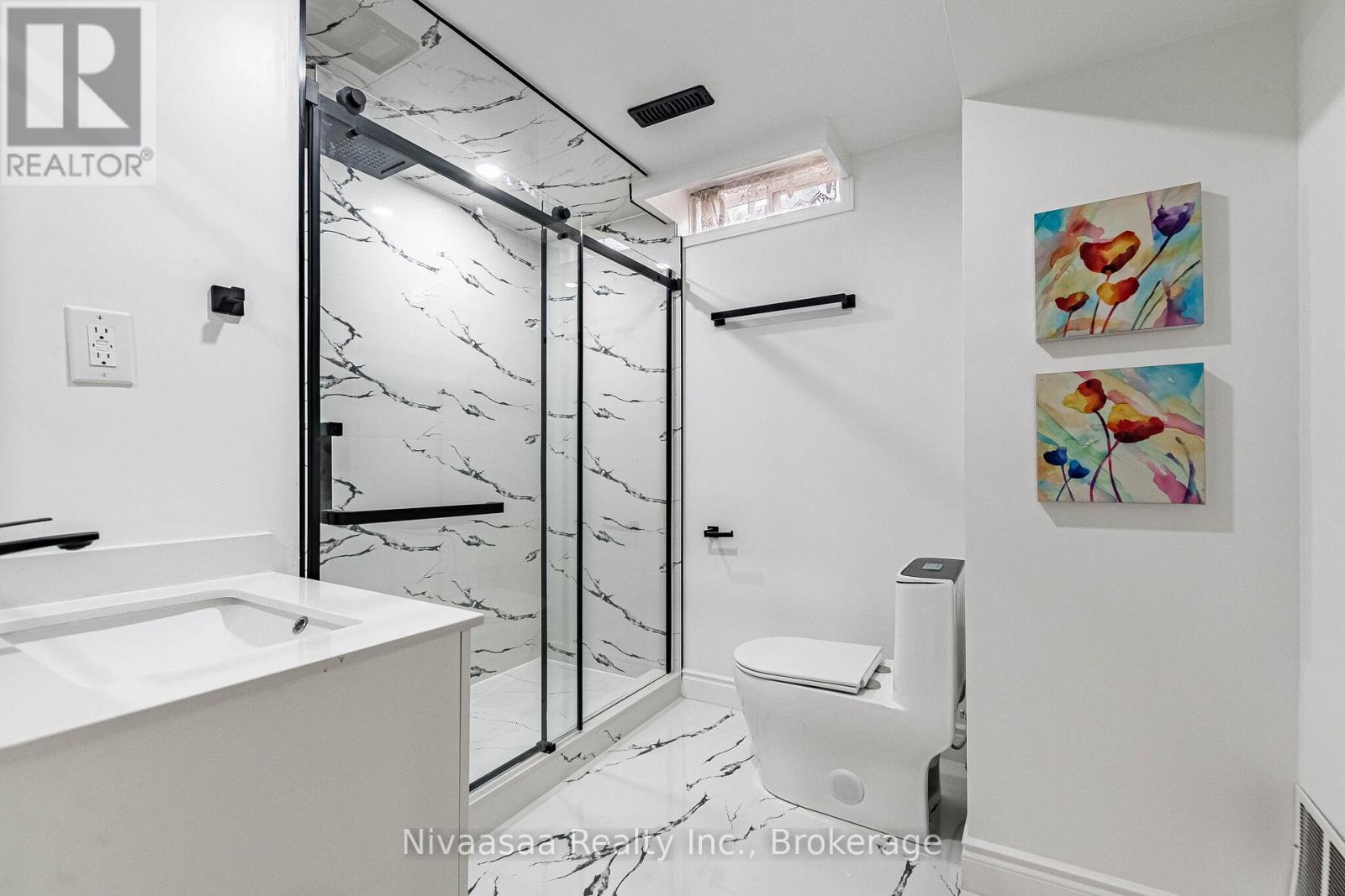 33 Pantages Court, Brampton, Ontario  L6S 5B7 - Photo 41 - W12902730