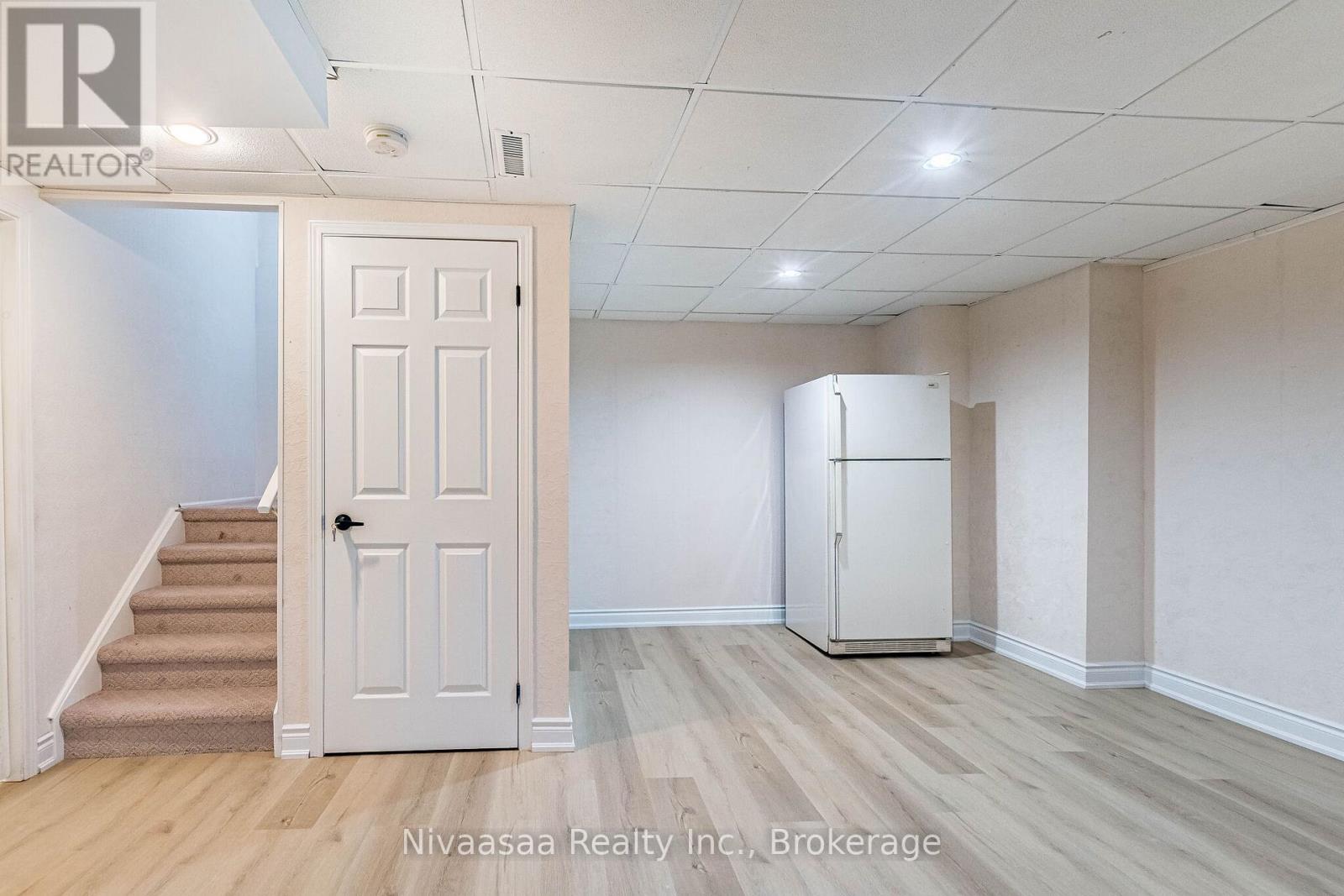 33 Pantages Court, Brampton, Ontario  L6S 5B7 - Photo 44 - W12902730