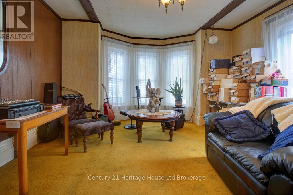 242 Wonham Street S, Ingersoll, Ontario  N5C 2Z6 - Photo 4 - X12902678