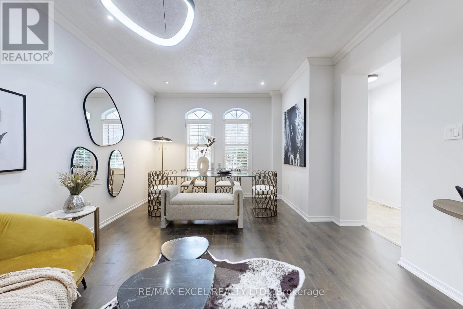 43 Evaridge Drive, Markham, Ontario  L6B 1E7 - Photo 4 - N12901614