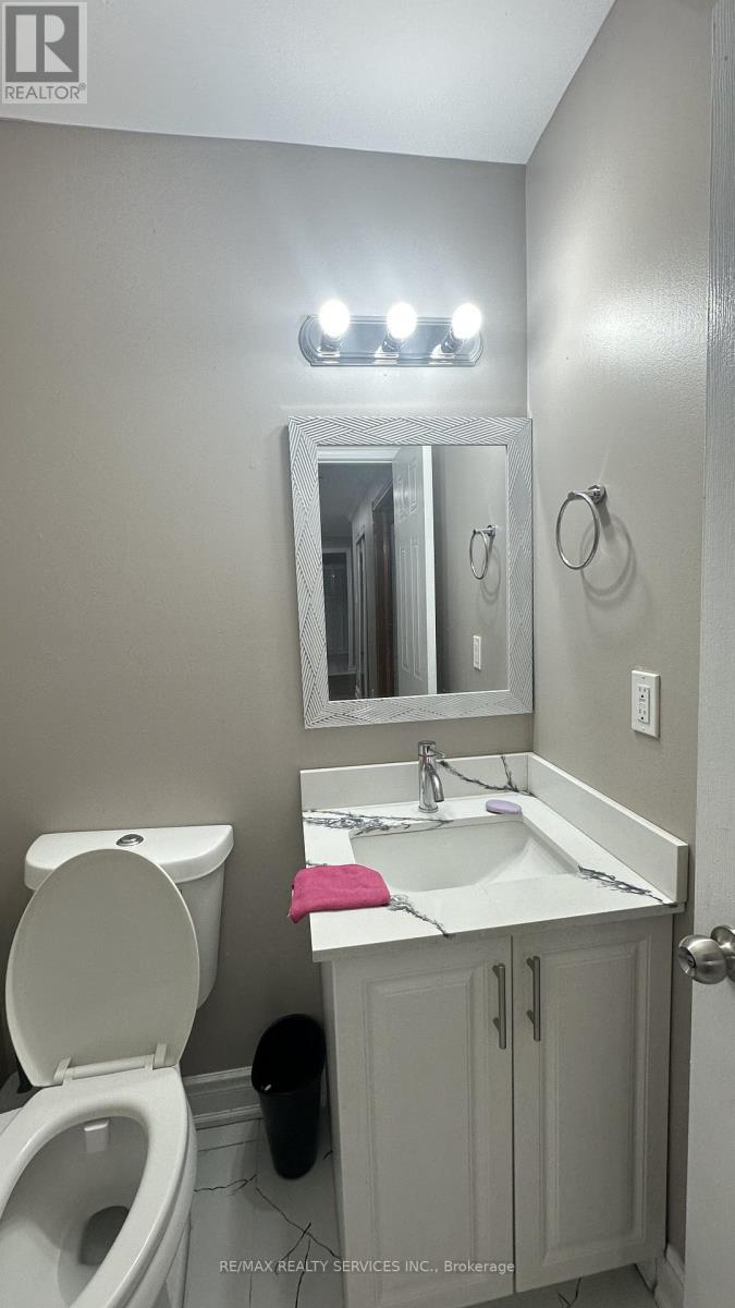 67 La France Road, Brampton, Ontario  L6S 3V7 - Photo 6 - W12901684