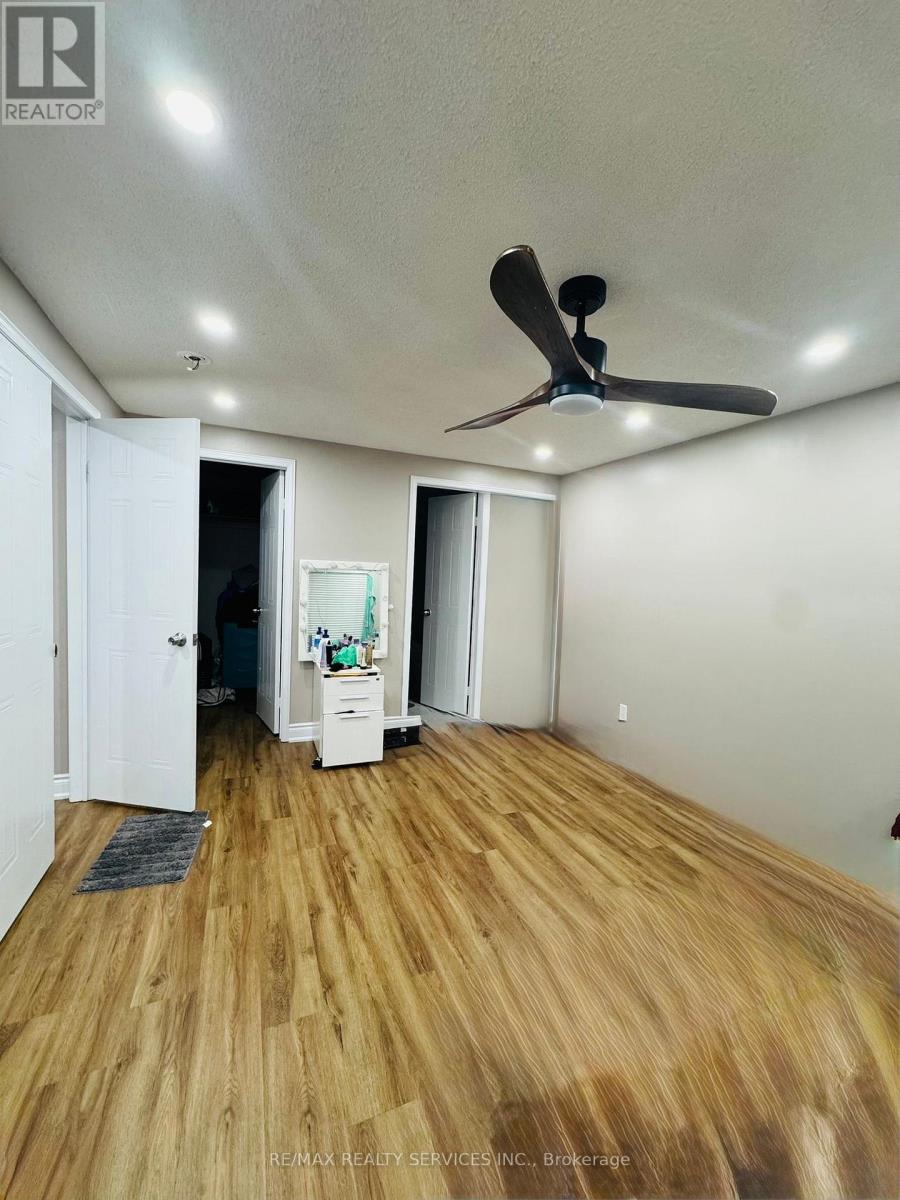 67 La France Road, Brampton, Ontario  L6S 3V7 - Photo 7 - W12901684