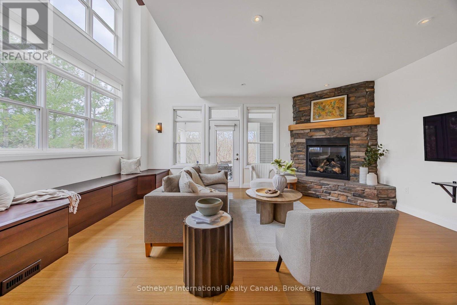 2 Swan Lane, Tay (Port Mcnicoll), Ontario  L0K 1R0 - Photo 11 - S12902836