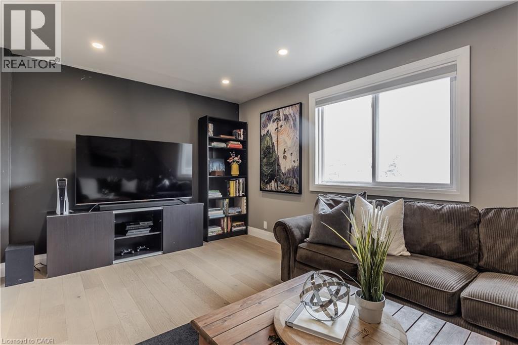 128 Margaret Avenue, Stoney Creek, Ontario  L8G 3G8 - Photo 11 - 40813313