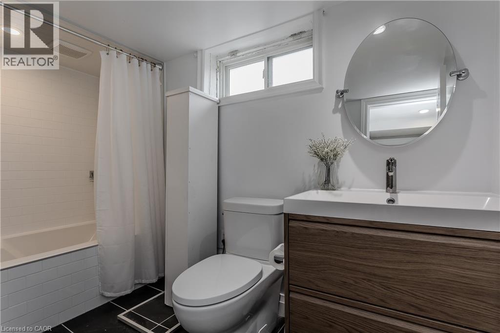 128 Margaret Avenue, Stoney Creek, Ontario  L8G 3G8 - Photo 29 - 40813313